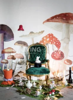 Rebel Walls Behang sprookjesbos met paddestoelen uit het bos wonderwoods