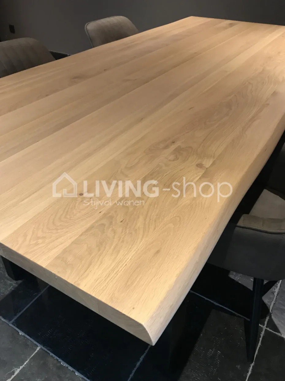 Castle-Line Eiken boomstamtafel L240x100XH77CM
