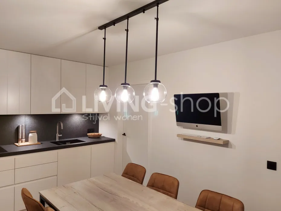 Verlichting online Hanglamp loft stijl met 3 glazen lampenkappen topaz